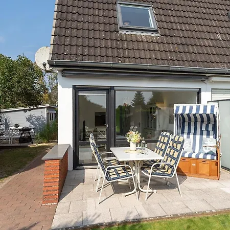 Feriendomizil Lerchenweg Holiday home *